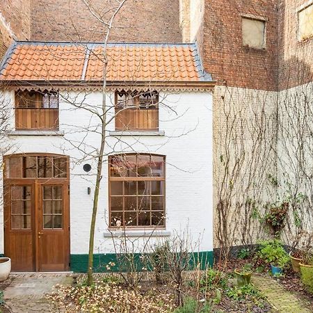 Villa Carriage House In Quiet Ecological Garden Antwerpen Exterior foto