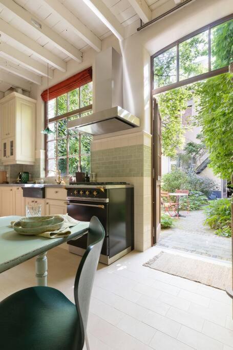 Villa Carriage House In Quiet Ecological Garden Antwerpen Exterior foto