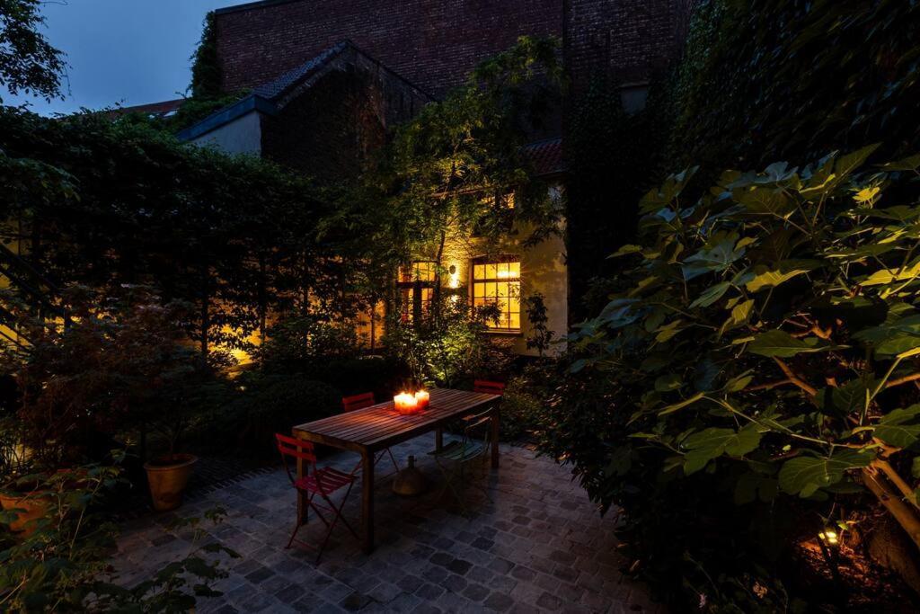 Villa Carriage House In Quiet Ecological Garden Antwerpen Exterior foto