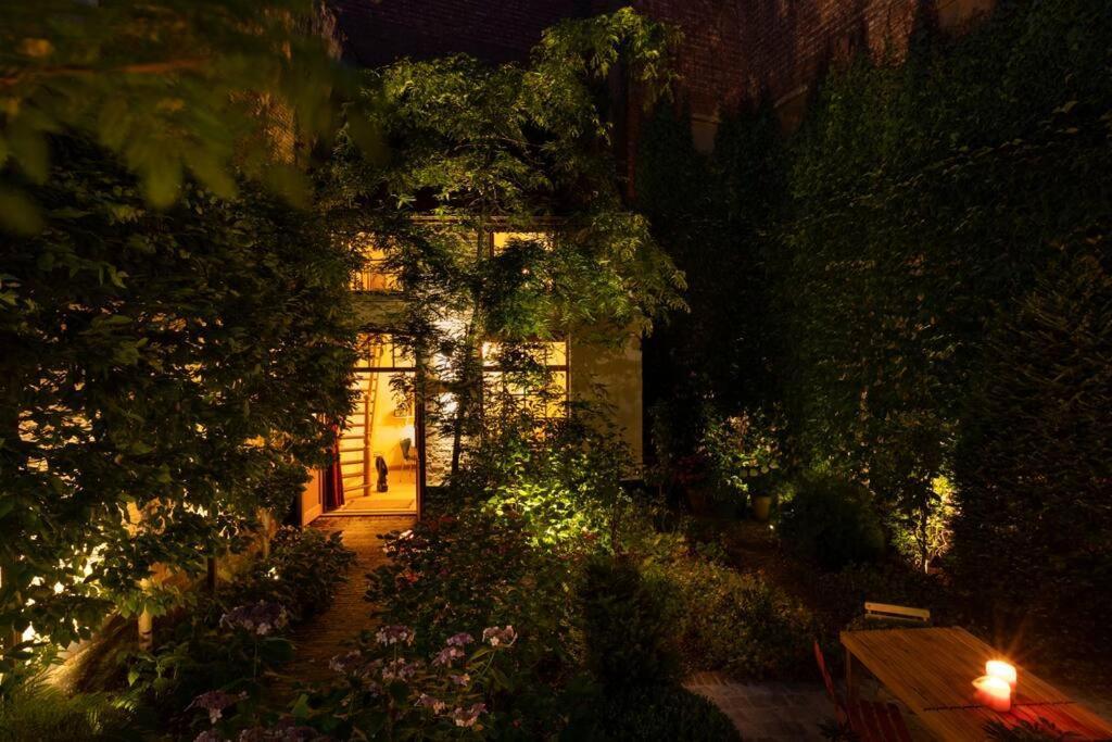 Villa Carriage House In Quiet Ecological Garden Antwerpen Exterior foto