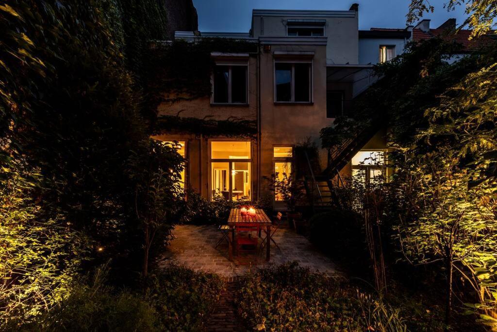 Villa Carriage House In Quiet Ecological Garden Antwerpen Exterior foto